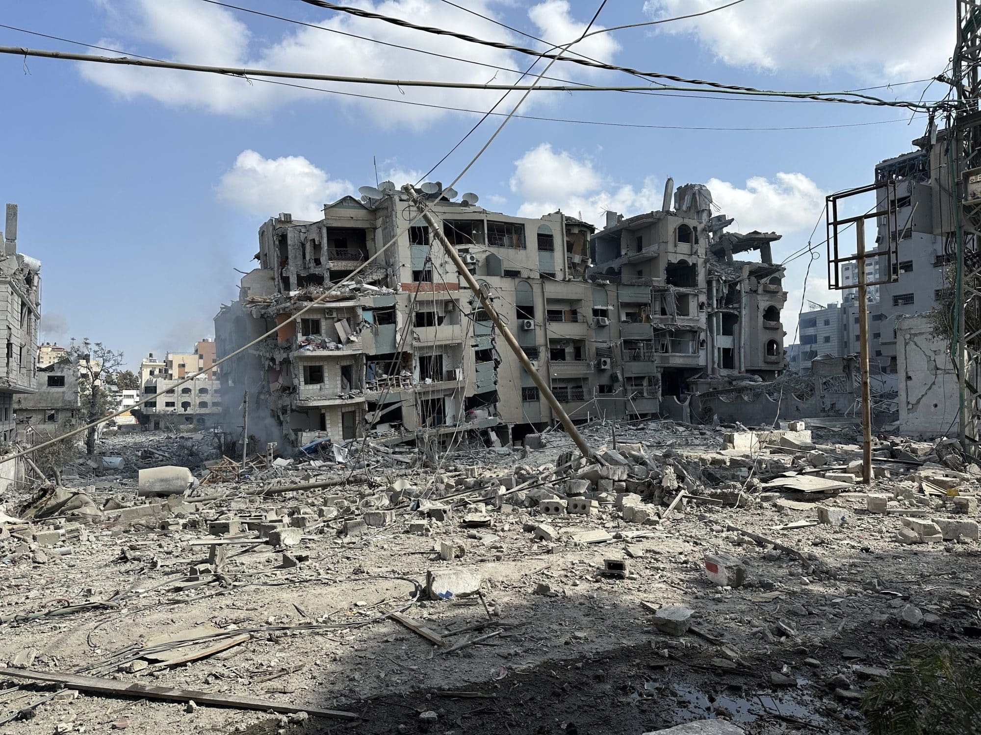 “Pauses” in bombings are not “humanitarian”: civilians in Gaza need a ceasefire